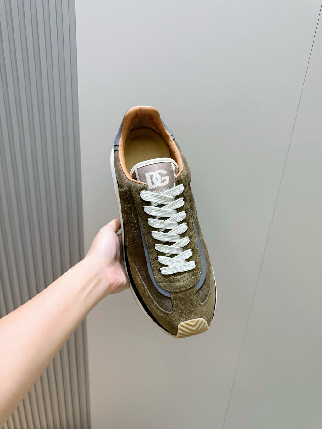 Dolce & Gabbana DG Cushion Mixed-Material Casual Sneakers