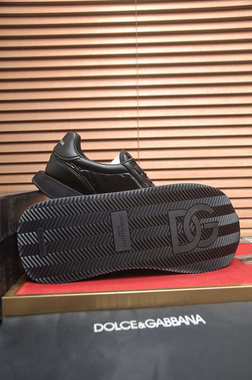 Dolce & Gabbana DG Low-Top Sneakers in Calfskin