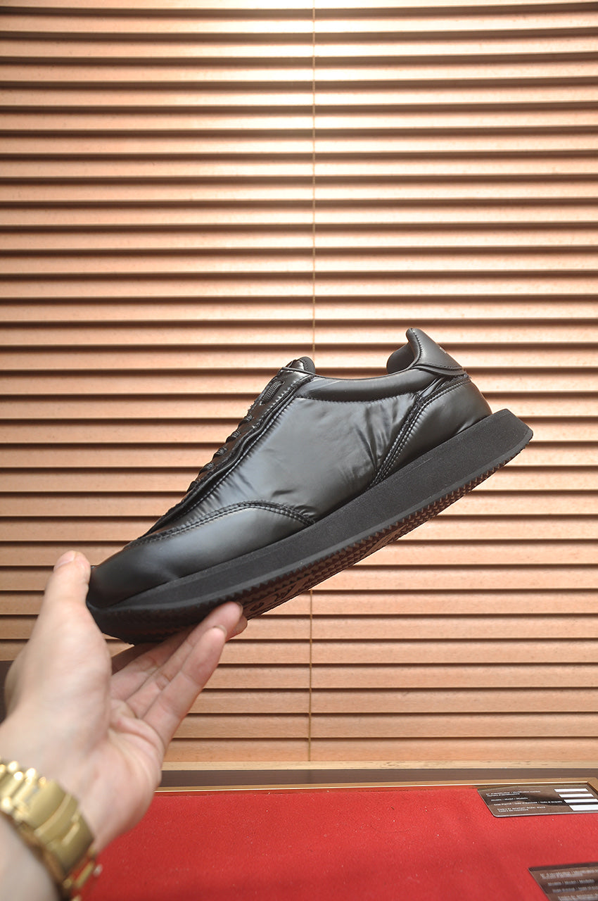 Dolce & Gabbana DG Low-Top Sneakers in Calfskin