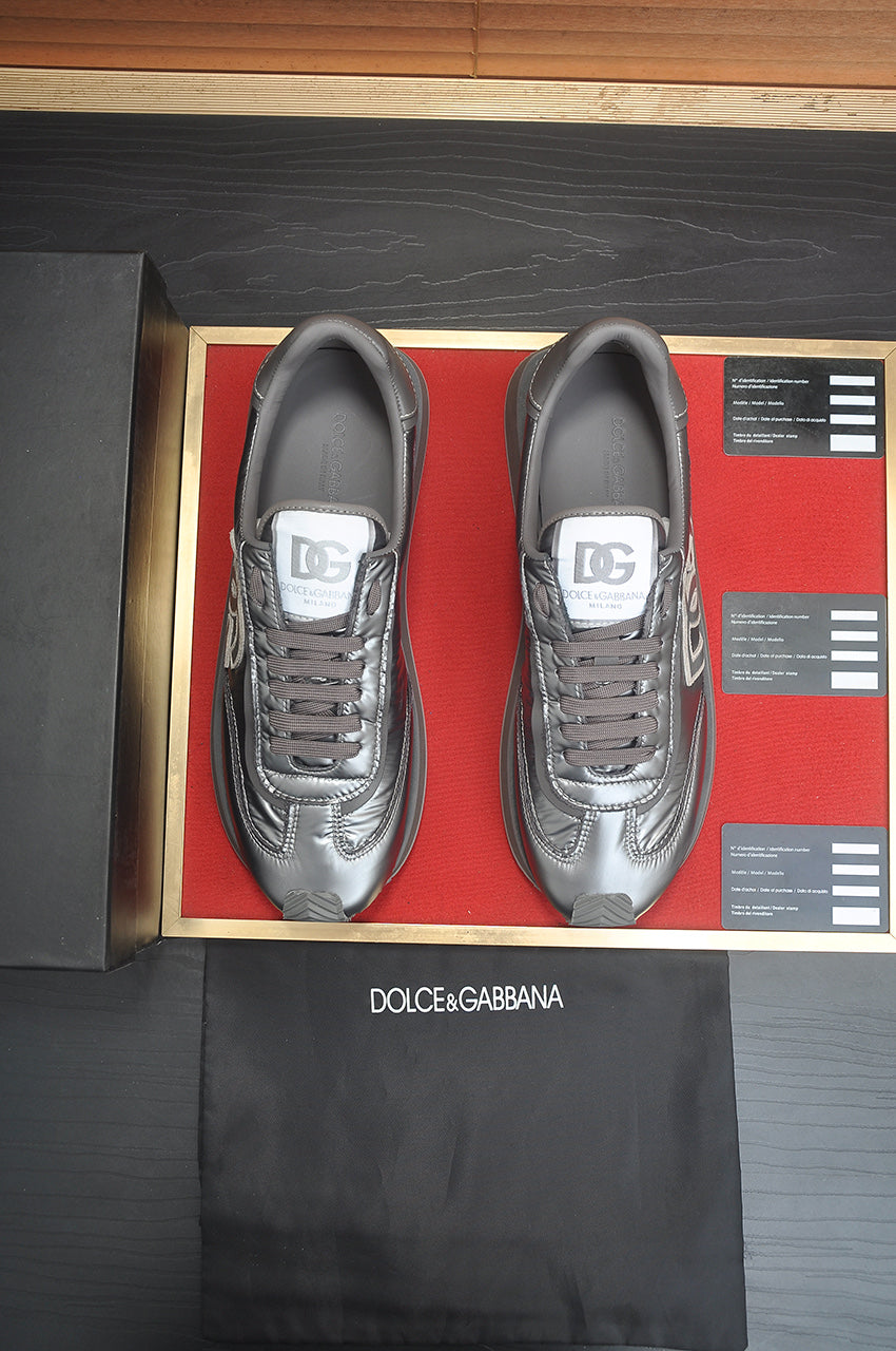 Dolce & Gabbana DG Low-Top Sneakers in Calfskin
