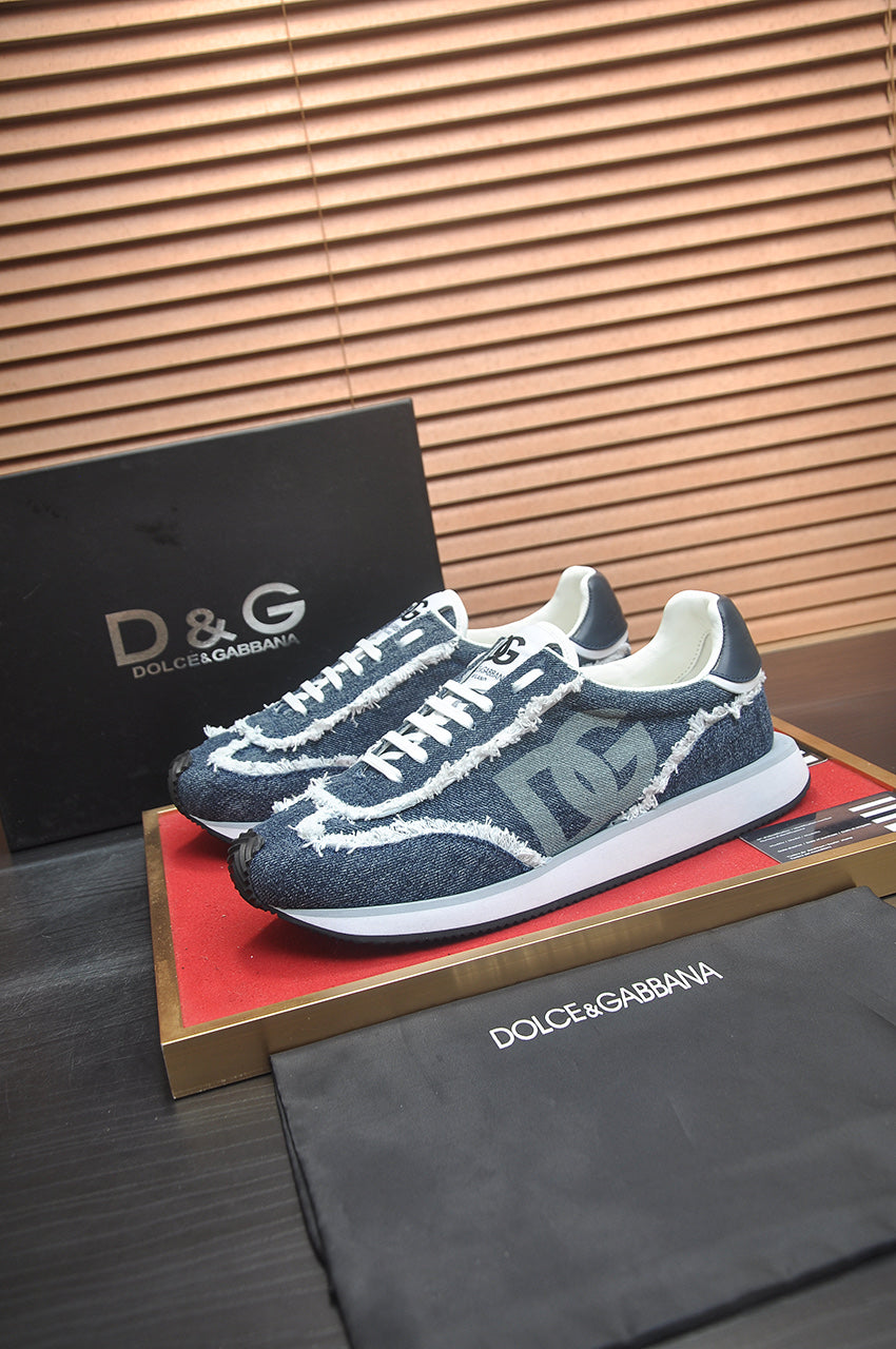 Dolce & Gabbana DG Low-Top Sneakers in Calfskin