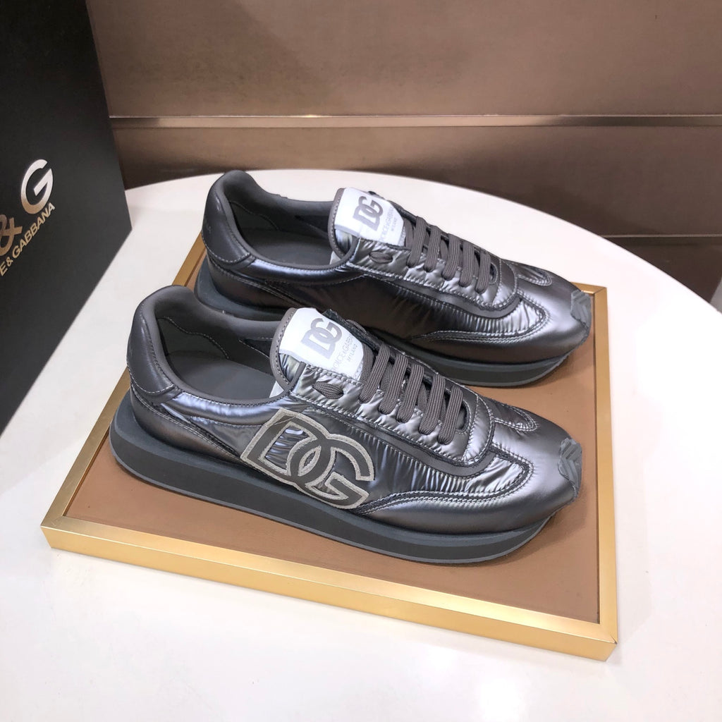 Dolce & Gabbana DG Low-Top Sneakers in Calfskin