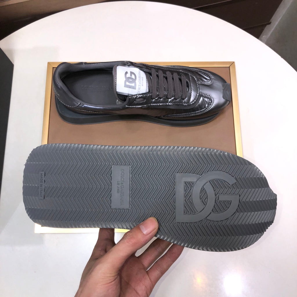 Dolce & Gabbana DG Low-Top Sneakers in Calfskin