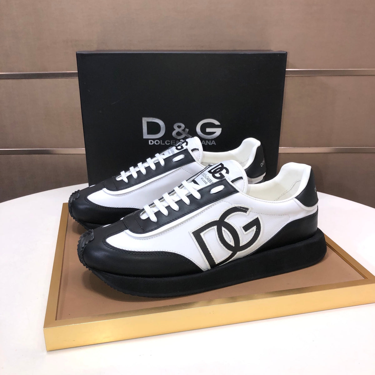 Dolce & Gabbana DG Low-Top Sneakers in Calfskin