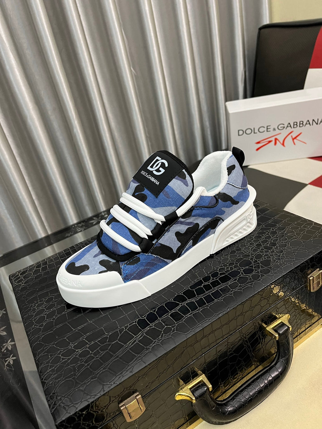 Dolce & Gabbana DG Silk Calfskin & Nubuck Casual Sneakers