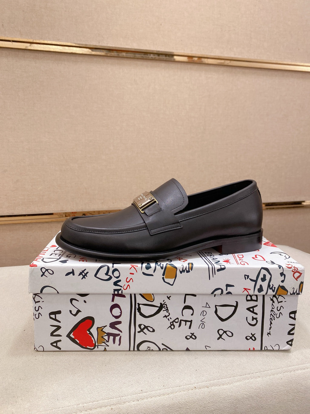 Dolce & Gabbana DG Men's Italian Calfskin Dress Shoes