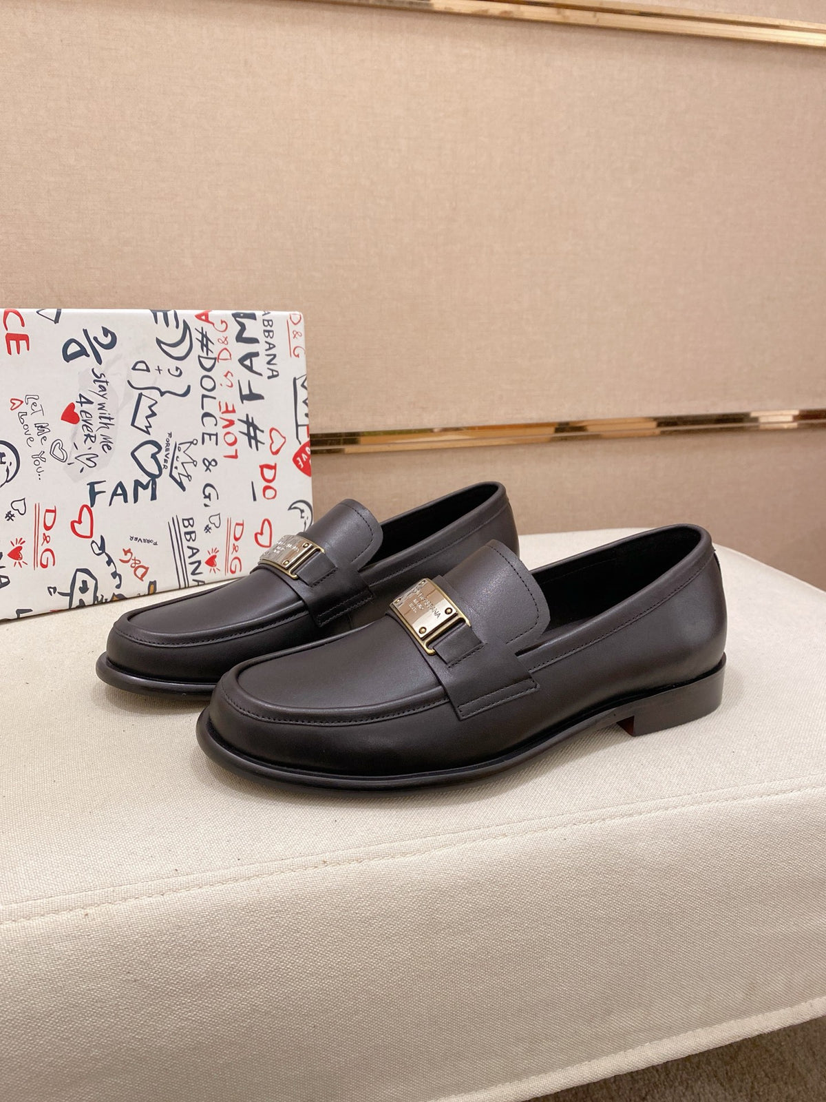 Dolce & Gabbana DG Men's Italian Calfskin Dress Shoes