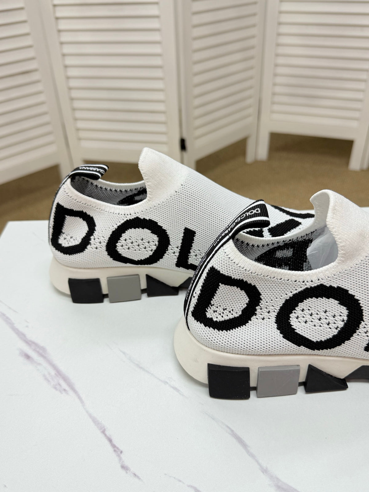 Dolce & Gabbana DG Couple's Athletic Casual Sneakers