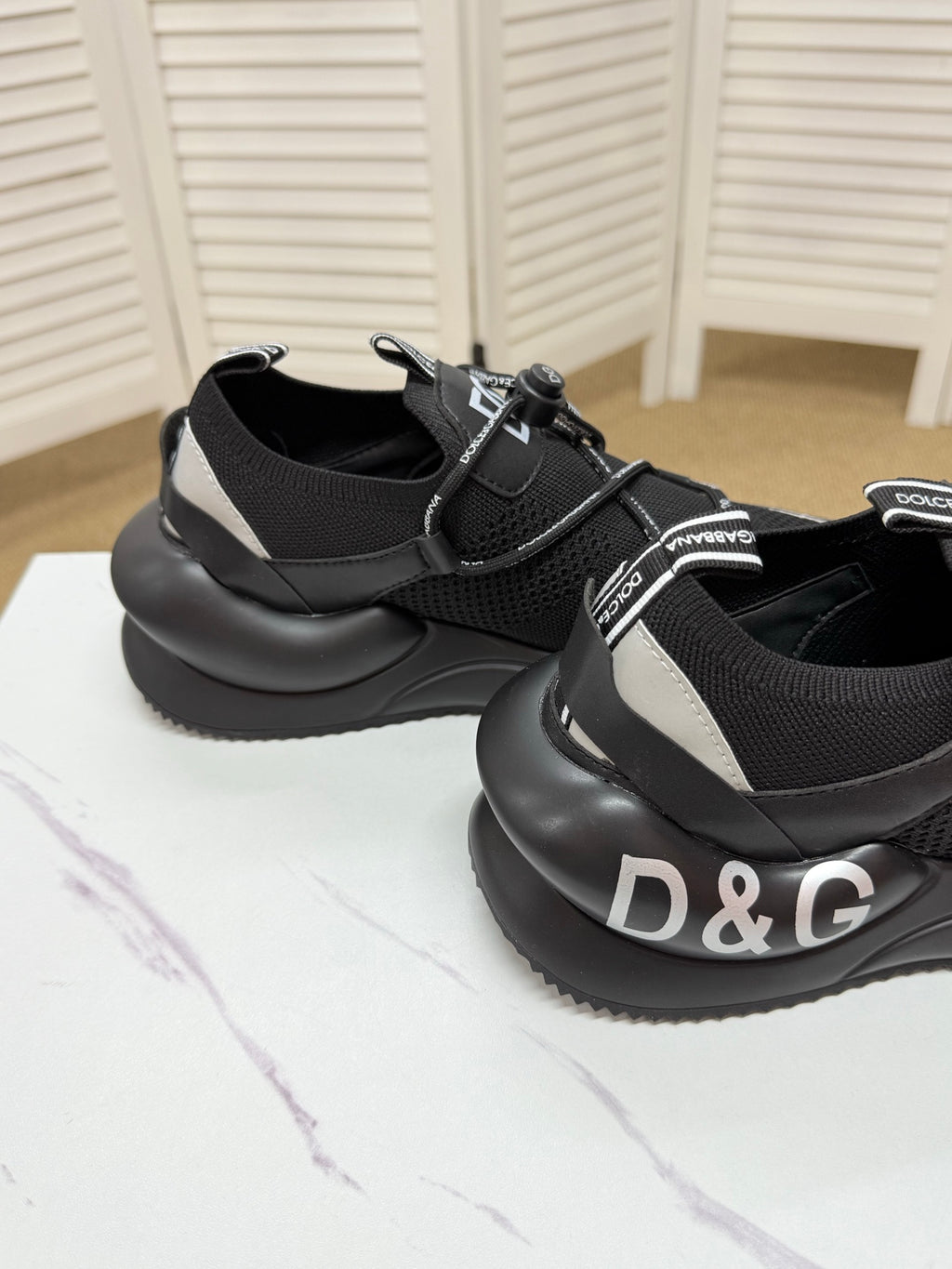 Dolce & Gabbana DG Couple's Athletic Casual Sneakers