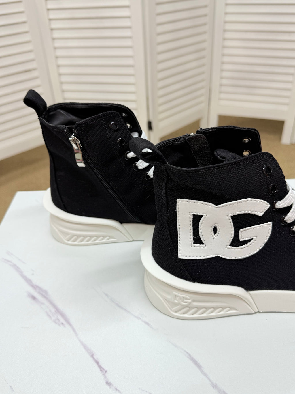 Dolce & Gabbana DG Couple's Athletic Casual Sneakers