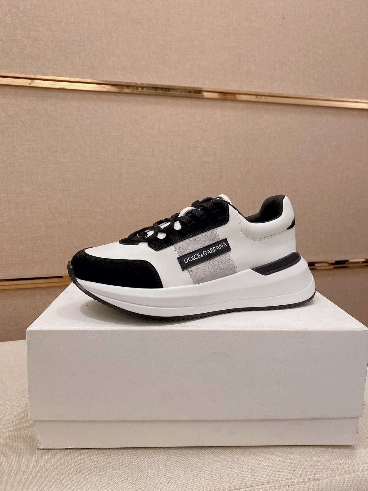 Dolce & Gabbana DG Men's Top-Grain Calfskin Casual Sneakers