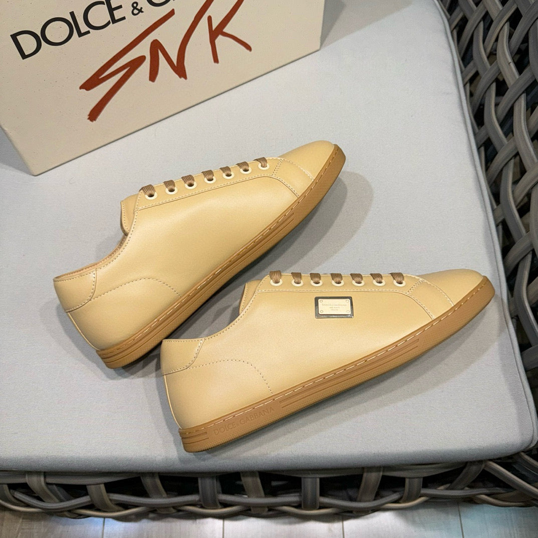 Dolce & Gabbana DG Men's Casual Sneakers with Signature Metal Buckle