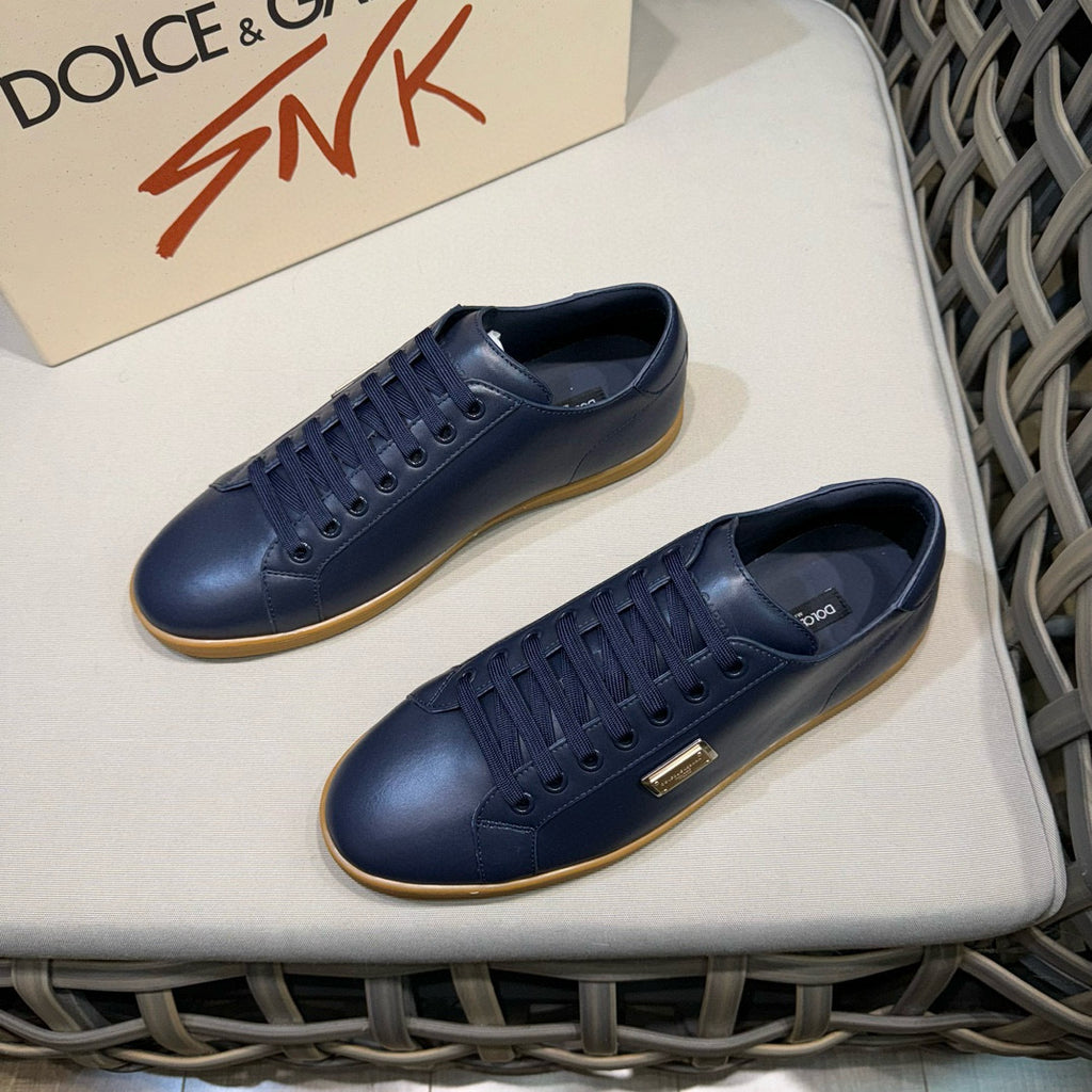 Dolce & Gabbana DG Men's Casual Sneakers with Signature Metal Buckle