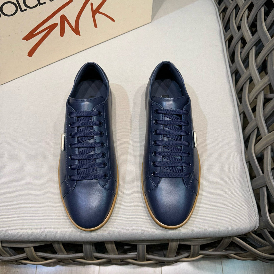 Dolce & Gabbana DG Men's Casual Sneakers with Signature Metal Buckle