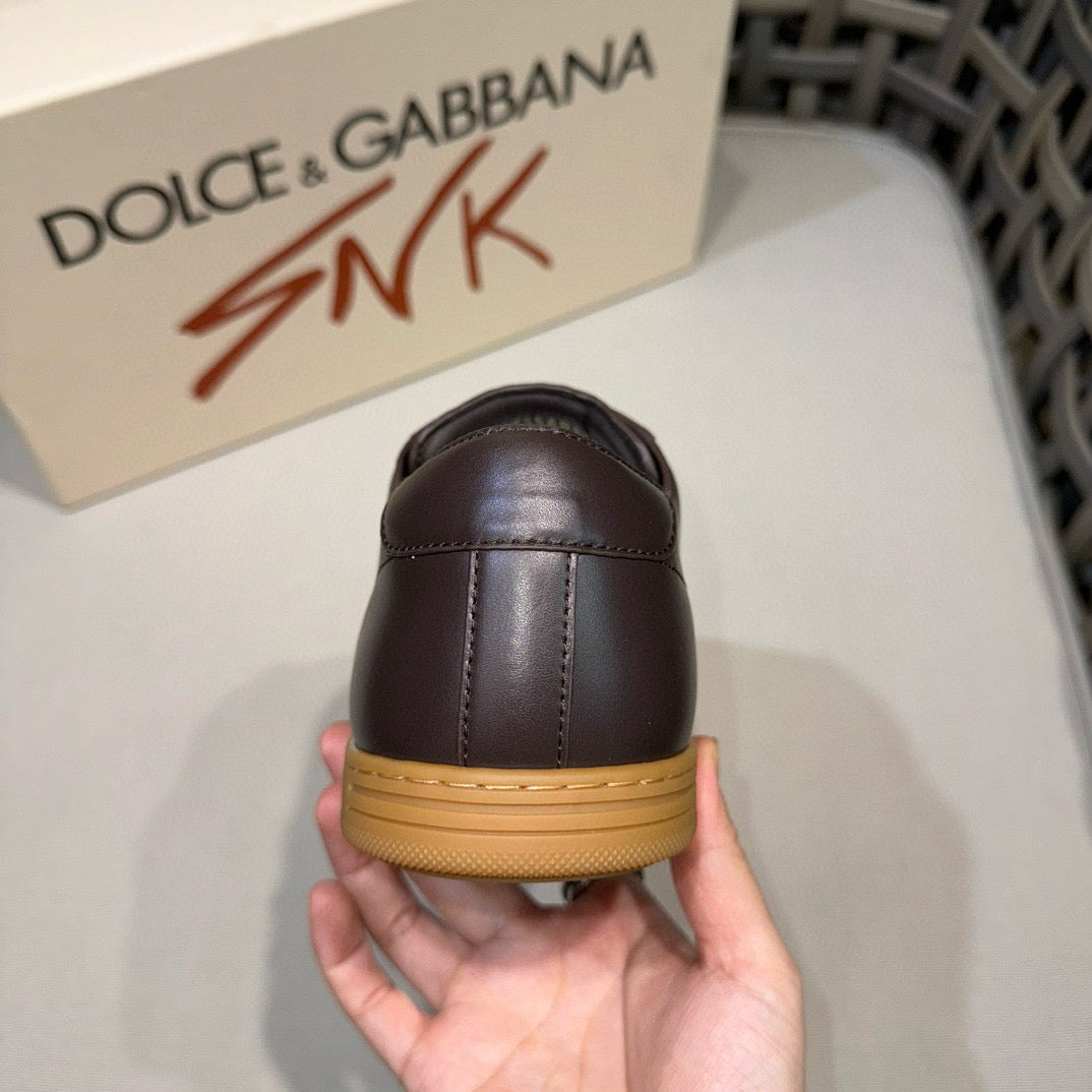 Dolce & Gabbana DG Men's Casual Sneakers with Signature Metal Buckle