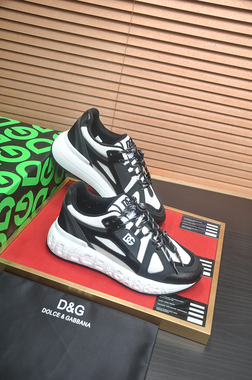Dolce & Gabbana DG Low-Top Sneakers in Calfskin