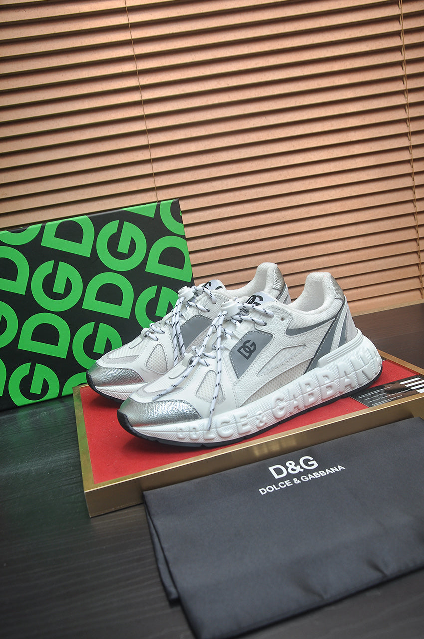 Dolce & Gabbana DG Low-Top Sneakers in Calfskin