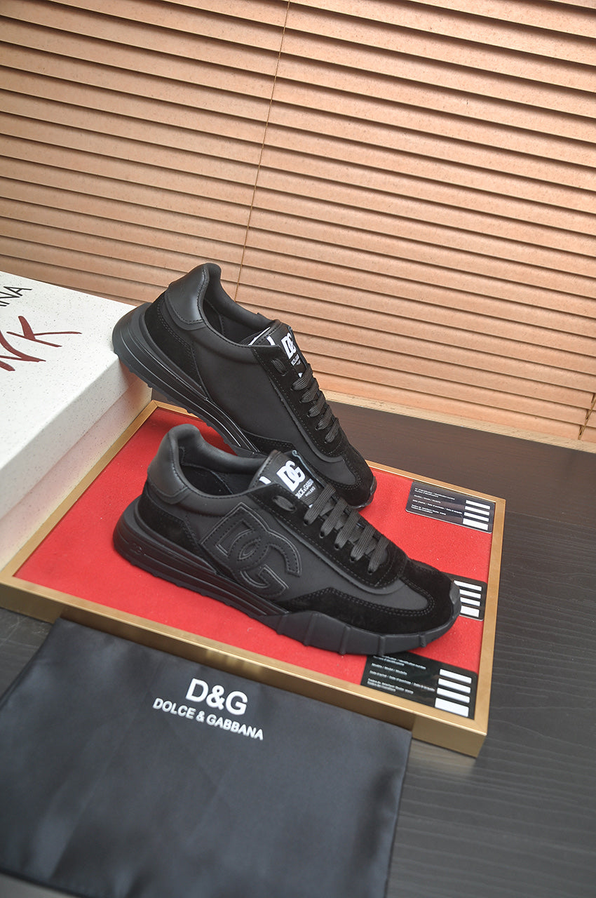 Dolce & Gabbana DG Low-Top Sneakers in Calfskin