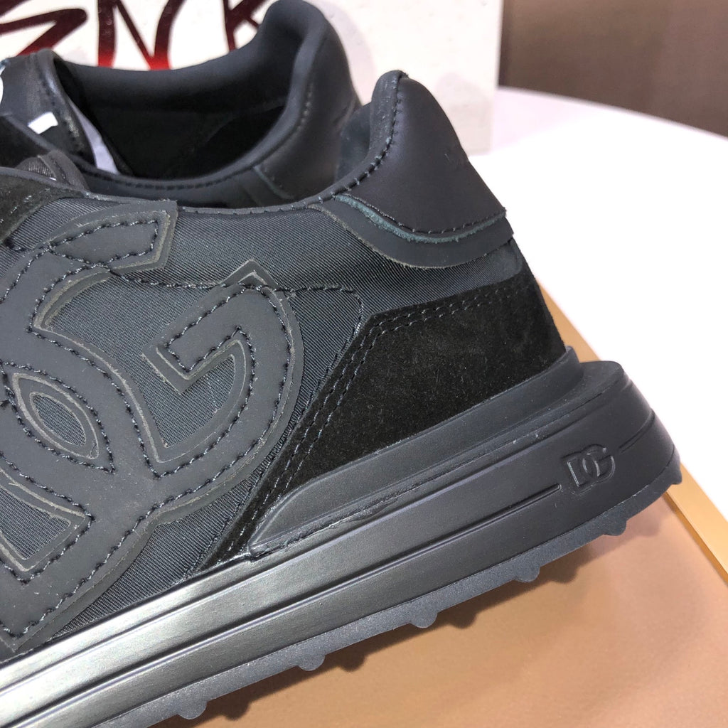 Dolce & Gabbana DG Low-Top Sneakers in Calfskin