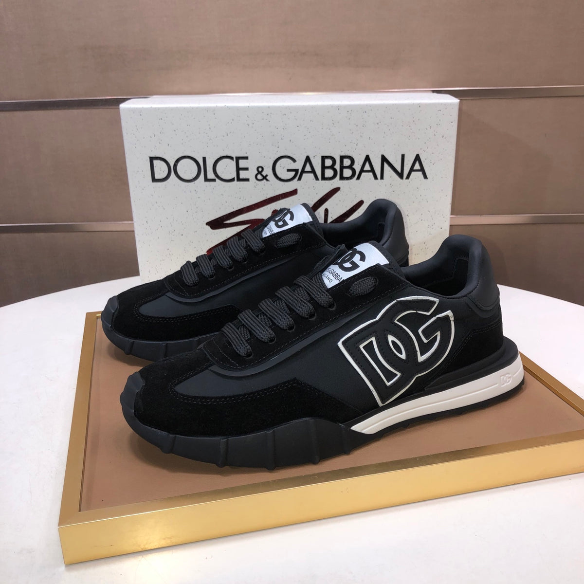 Dolce & Gabbana DG Low-Top Sneakers in Calfskin