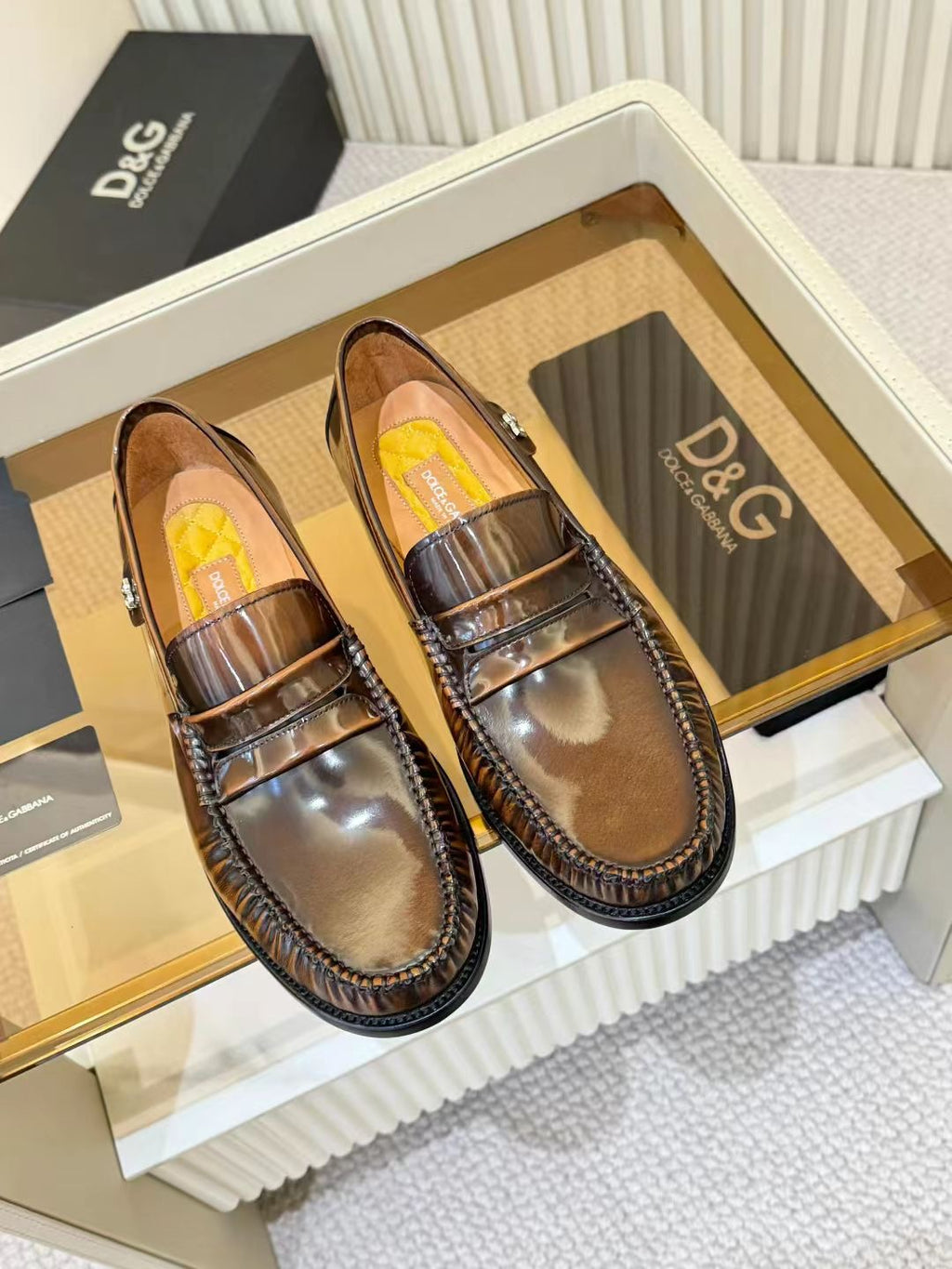Dolce & Gabbana DG Men's Calfskin Dress Shoes with Leather Sole
