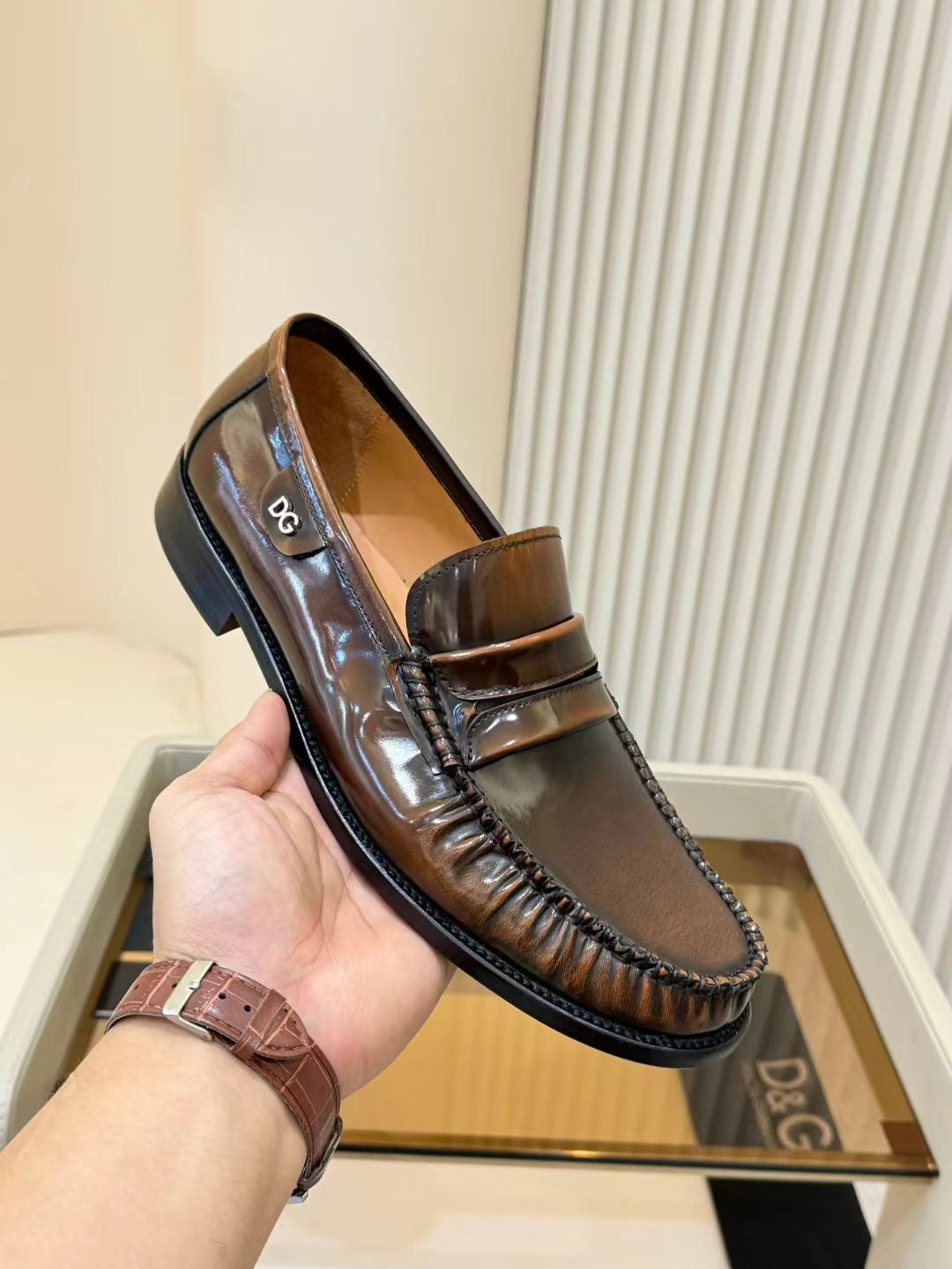 Dolce & Gabbana DG Men's Calfskin Dress Shoes with Leather Sole