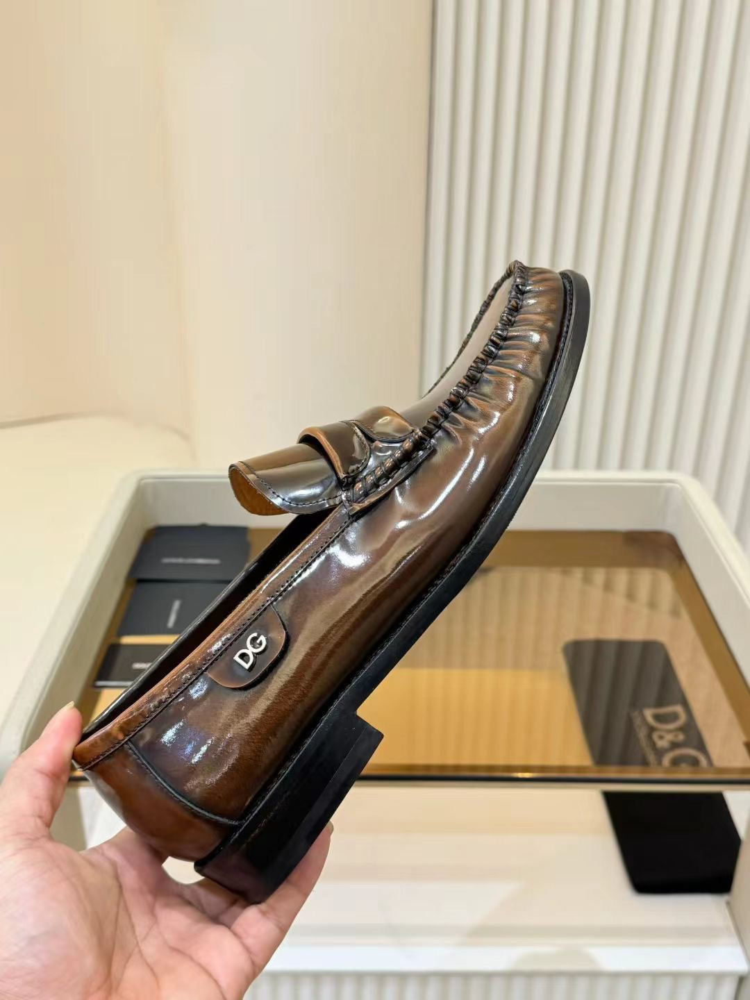 Dolce & Gabbana DG Men's Calfskin Dress Shoes with Leather Sole