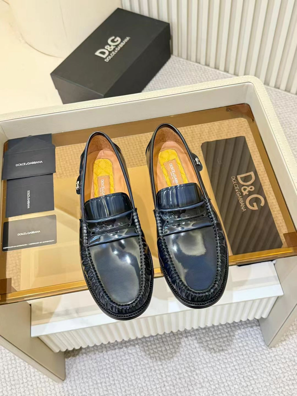 Dolce & Gabbana DG Men's Calfskin Dress Shoes with Leather Sole