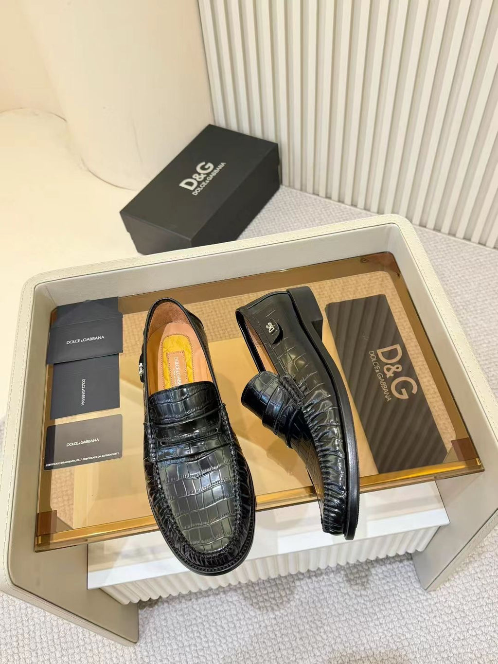 Dolce & Gabbana DG Men's Calfskin Dress Shoes with Leather Sole