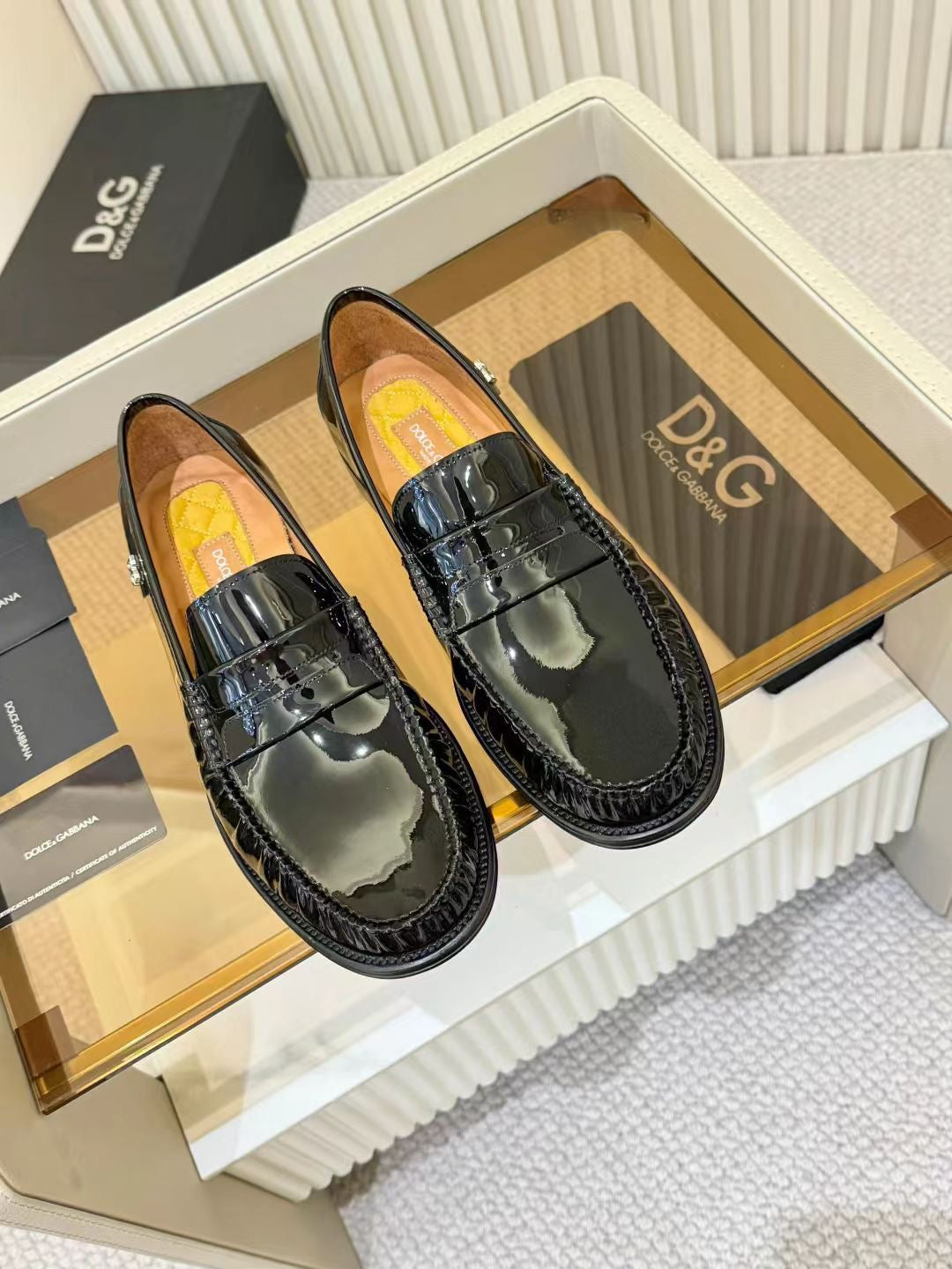 Dolce & Gabbana DG Men's Calfskin Dress Shoes with Leather Sole