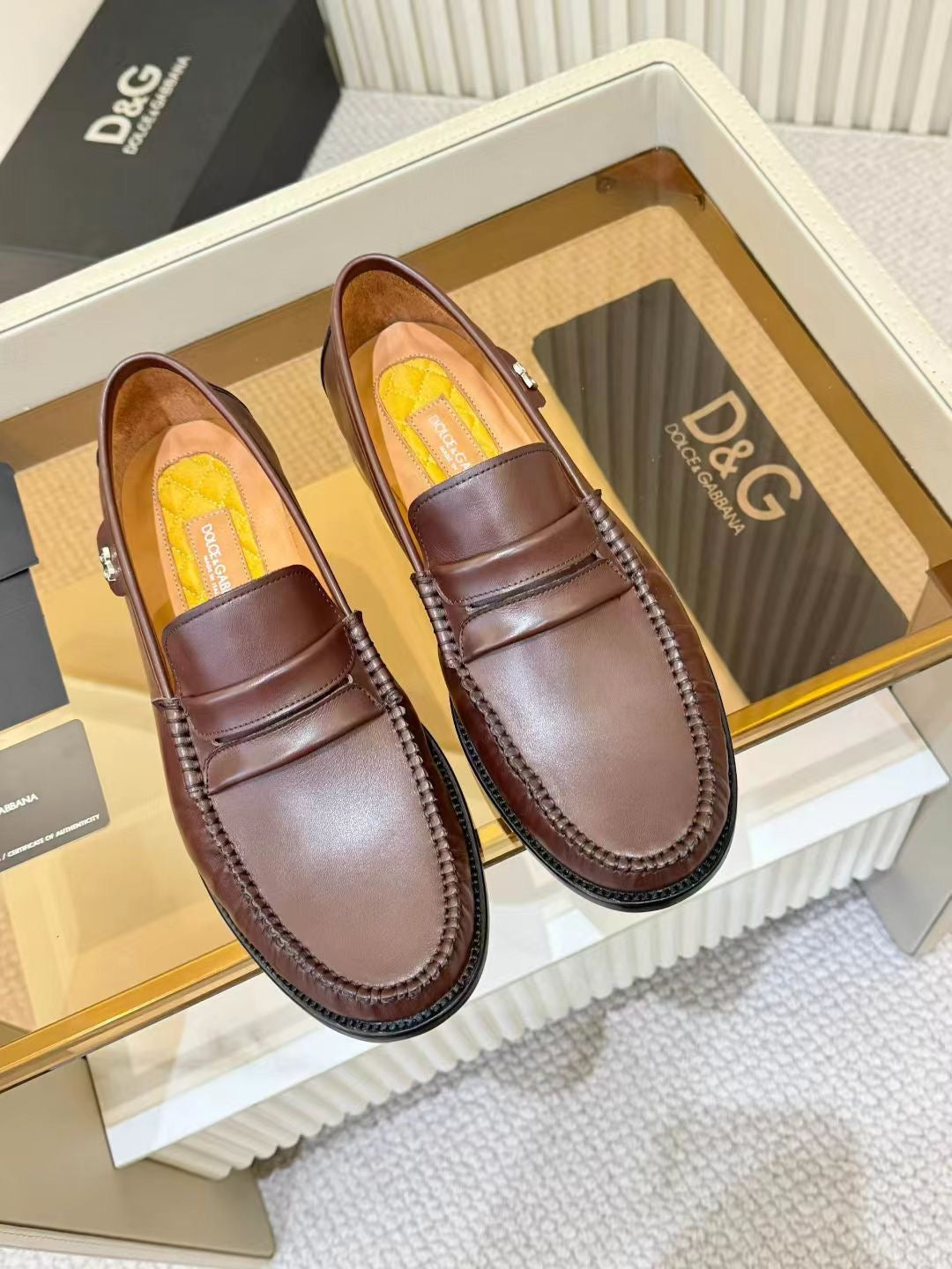 Dolce & Gabbana DG Men's Calfskin Dress Shoes with Leather Sole