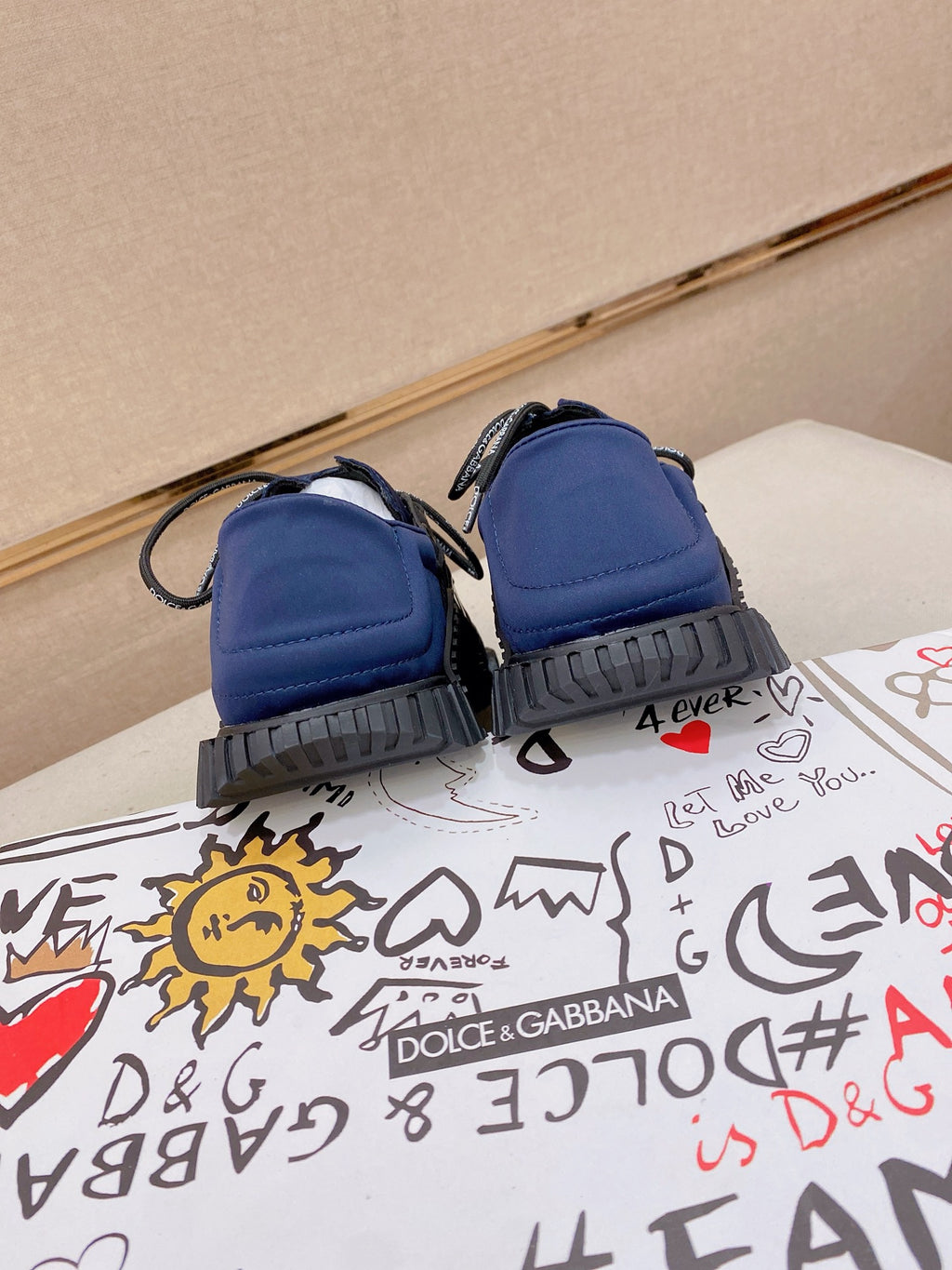 Dolce & Gabbana DG Couple's Athletic Casual Sneakers