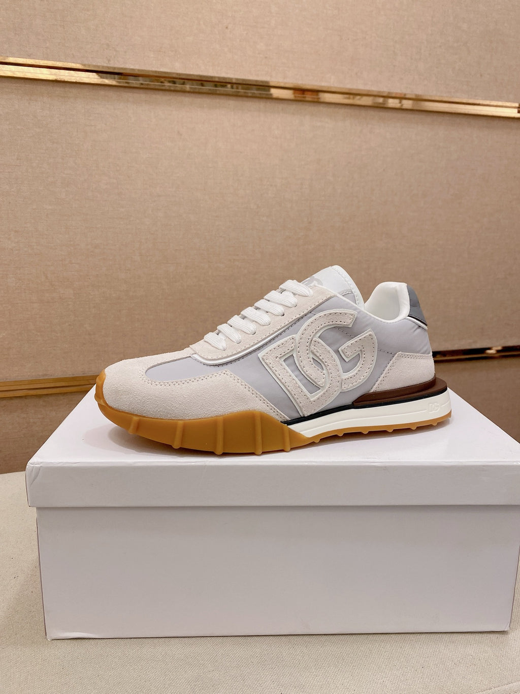 Dolce & Gabbana DG Couple's Athletic Casual Sneakers