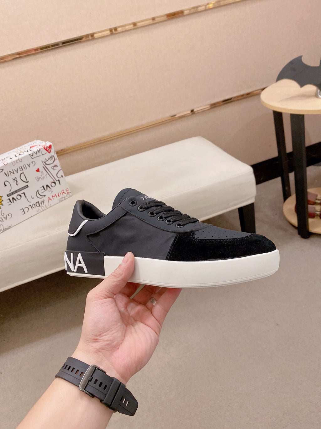Dolce & Gabbana DG Couple's Athletic Casual Sneakers