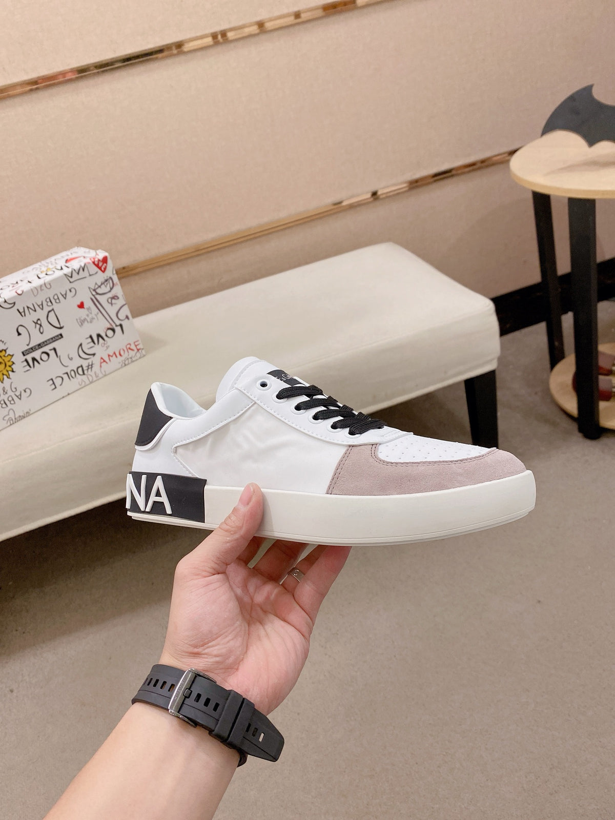 Dolce & Gabbana DG Couple's Athletic Casual Sneakers