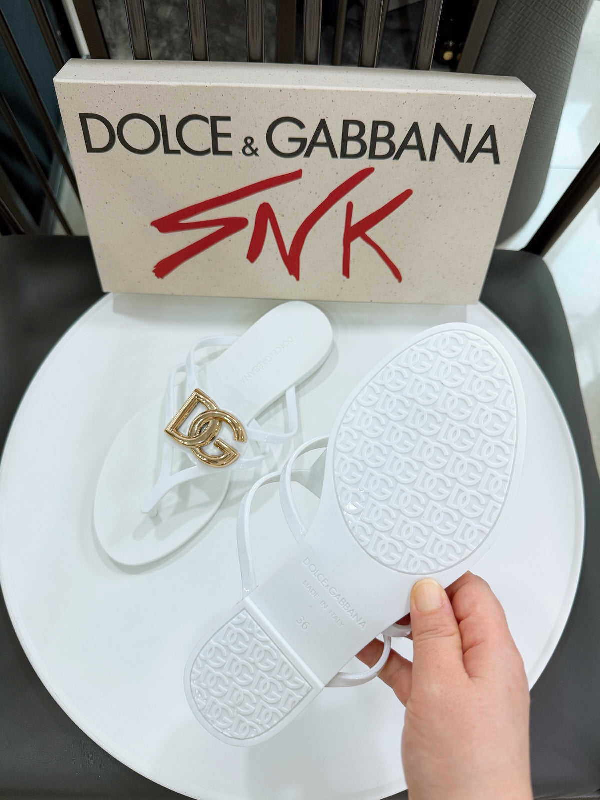 Dolce & Gabbana DG Men's Gold-Buckle TPU Flip Flops