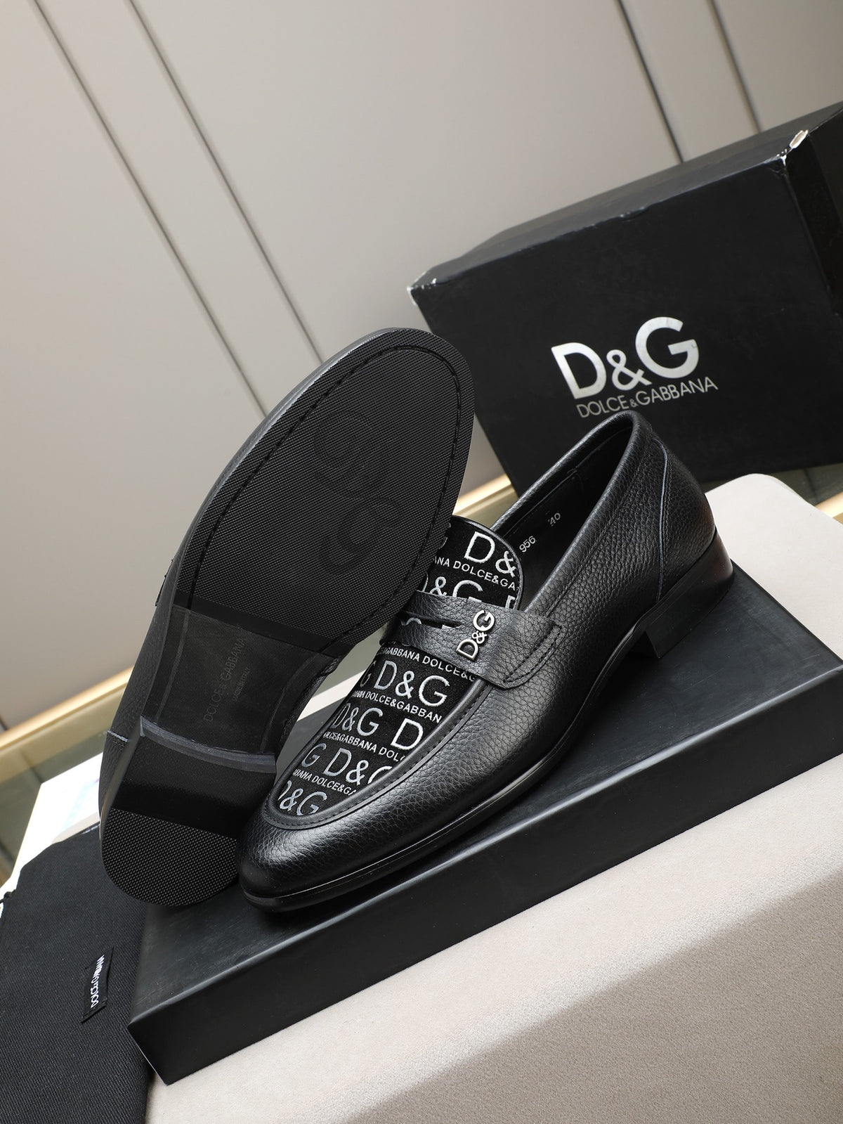 Dolce & Gabbana DG Men's Handcrafted Formal Dress Shoes