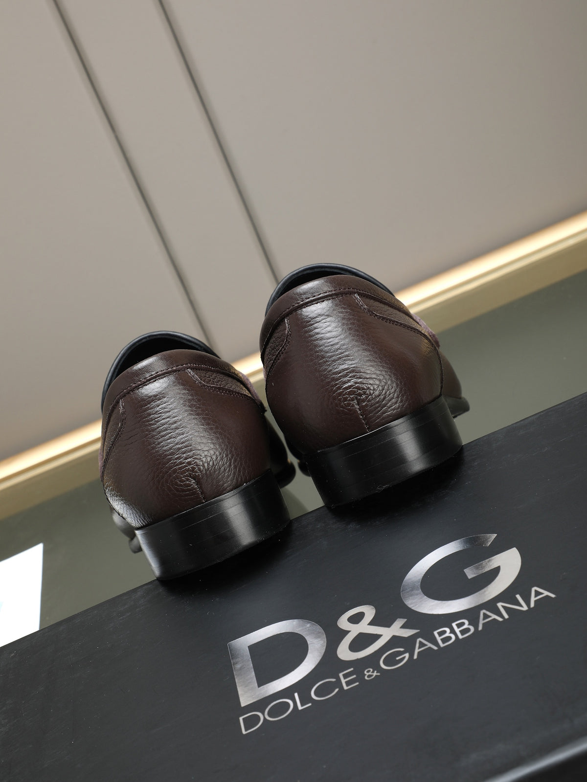 Dolce & Gabbana DG Men's Handcrafted Formal Dress Shoes