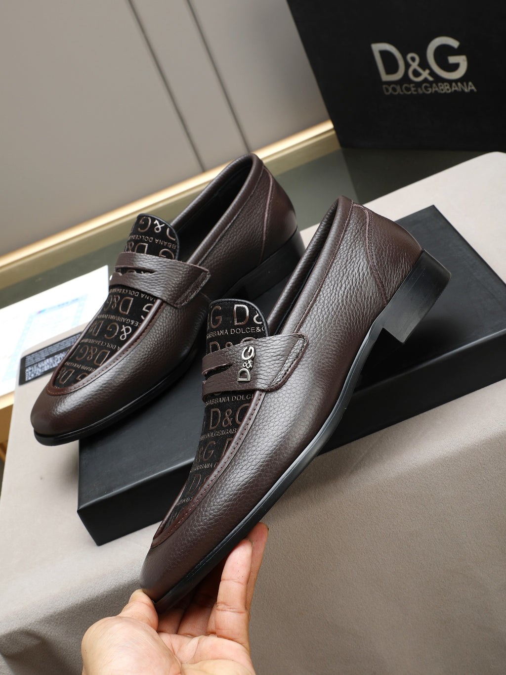 Dolce & Gabbana DG Men's Handcrafted Formal Dress Shoes