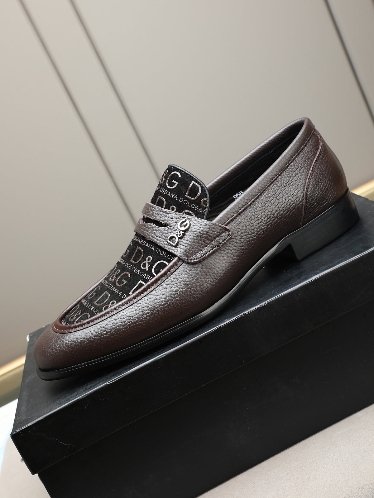 Dolce & Gabbana DG Men's Handcrafted Formal Dress Shoes