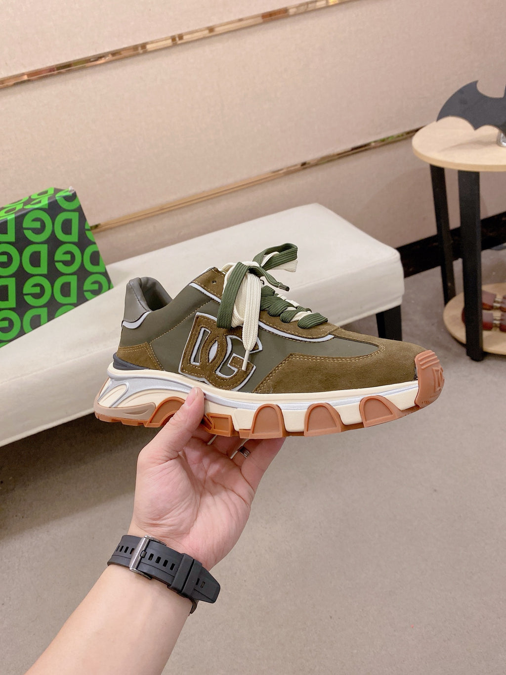 Dolce & Gabbana DG Couple's Athletic Casual Sneakers