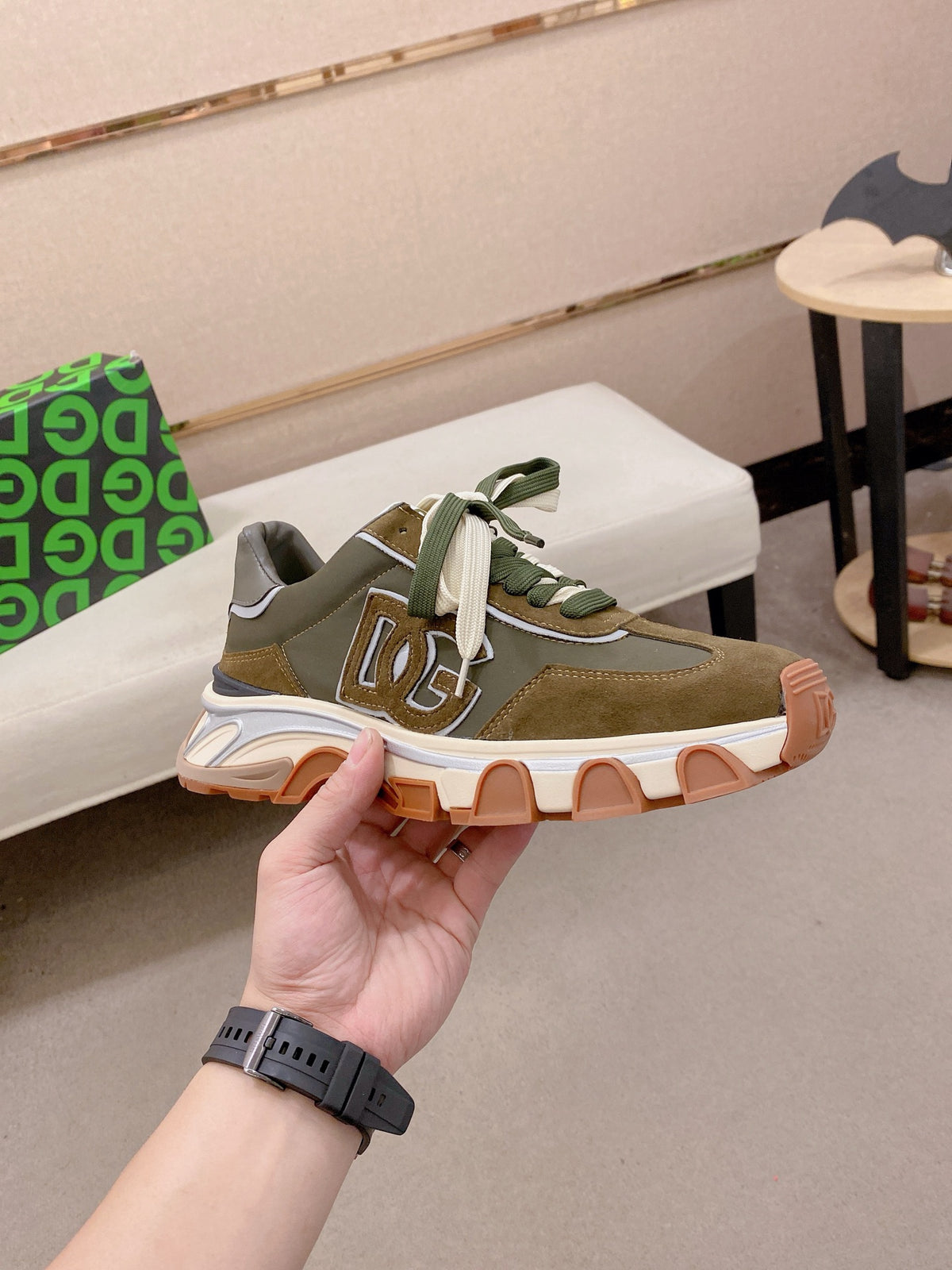 Dolce & Gabbana DG Couple's Athletic Casual Sneakers