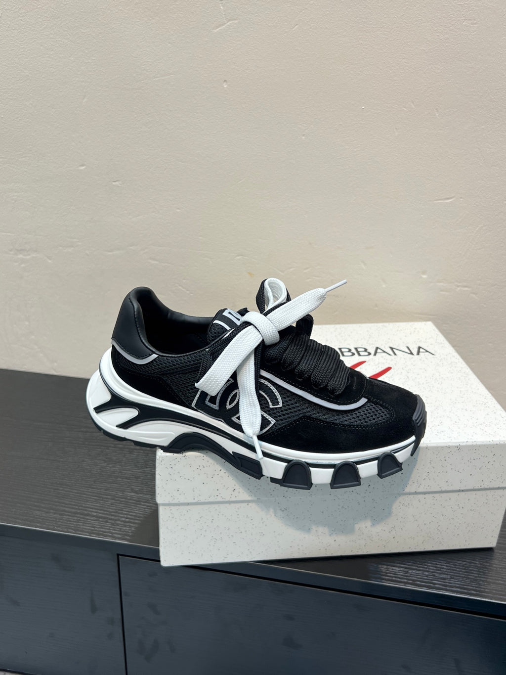 Dolce & Gabbana DG Couple's Athletic Casual Sneakers