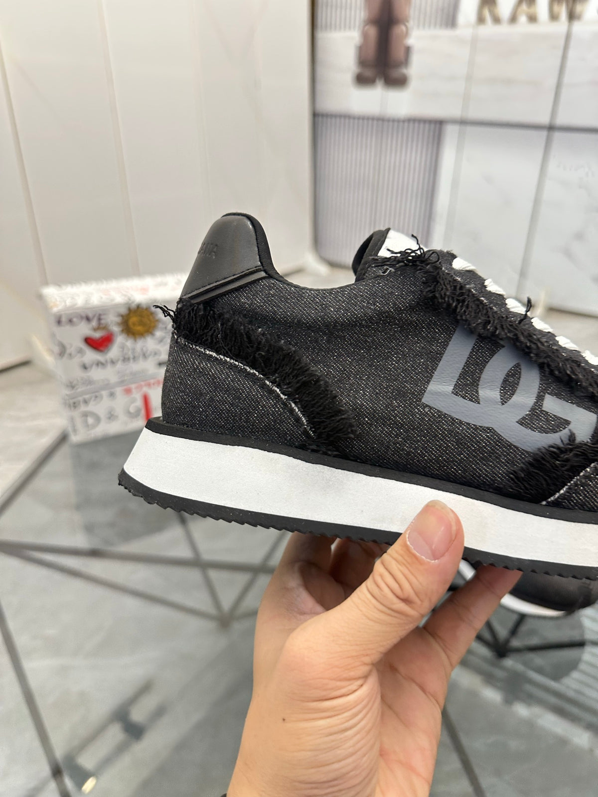 Dolce & Gabbana DG Low-Top Casual Shoes