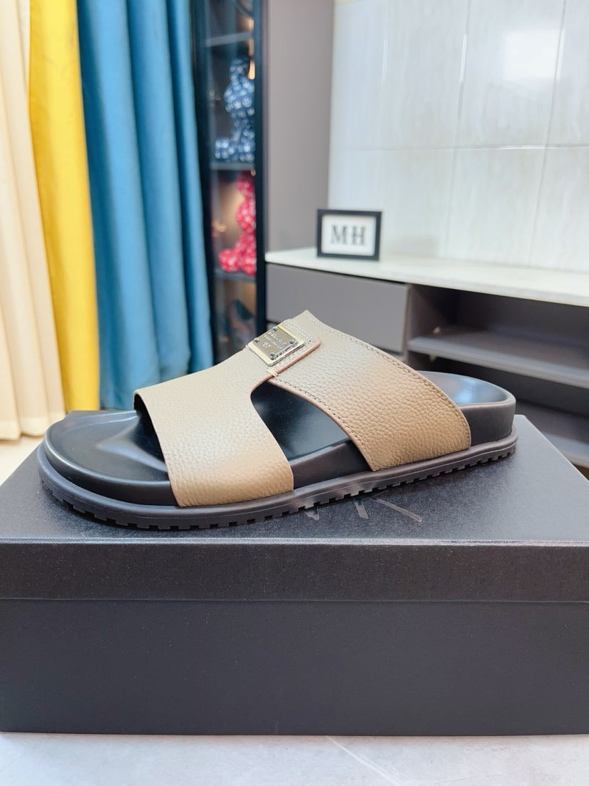 Dolce & Gabbana DG Men's Leather Strap Sandals with Aluminum Buckle