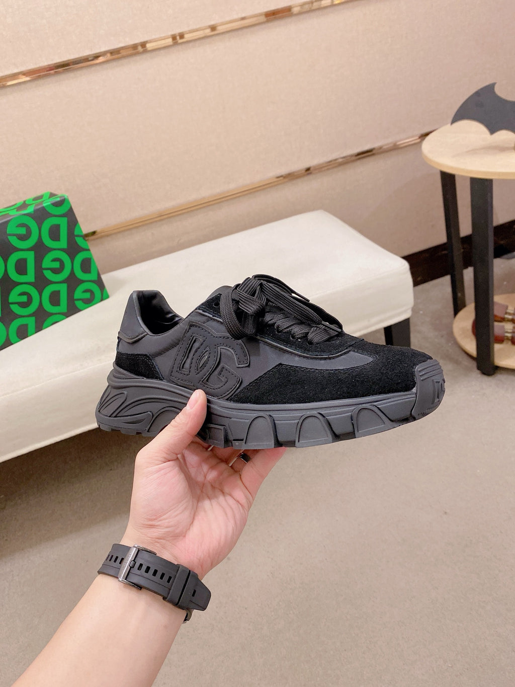 Dolce & Gabbana DG Couple's Athletic Casual Sneakers