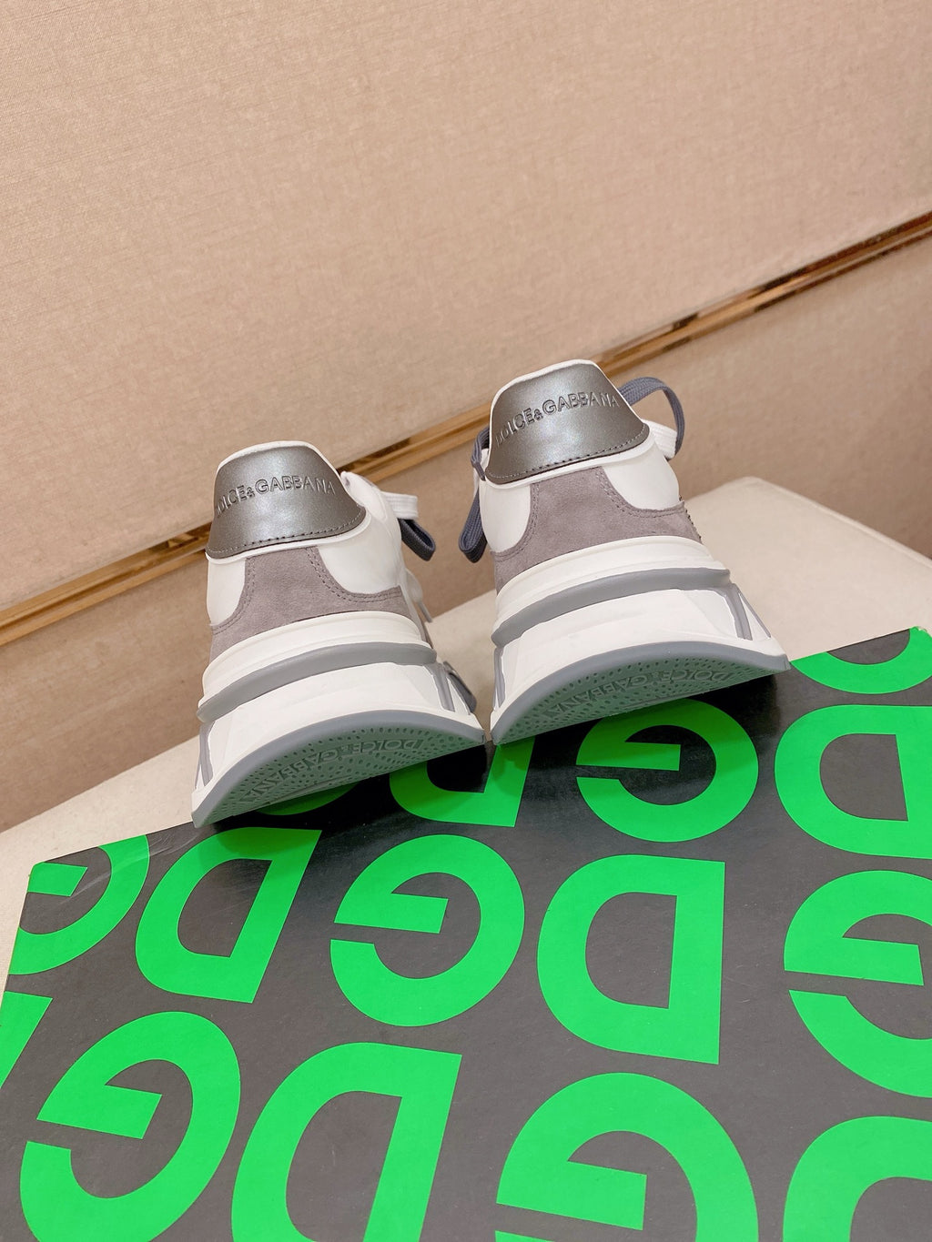 Dolce & Gabbana DG Couple's Athletic Casual Sneakers