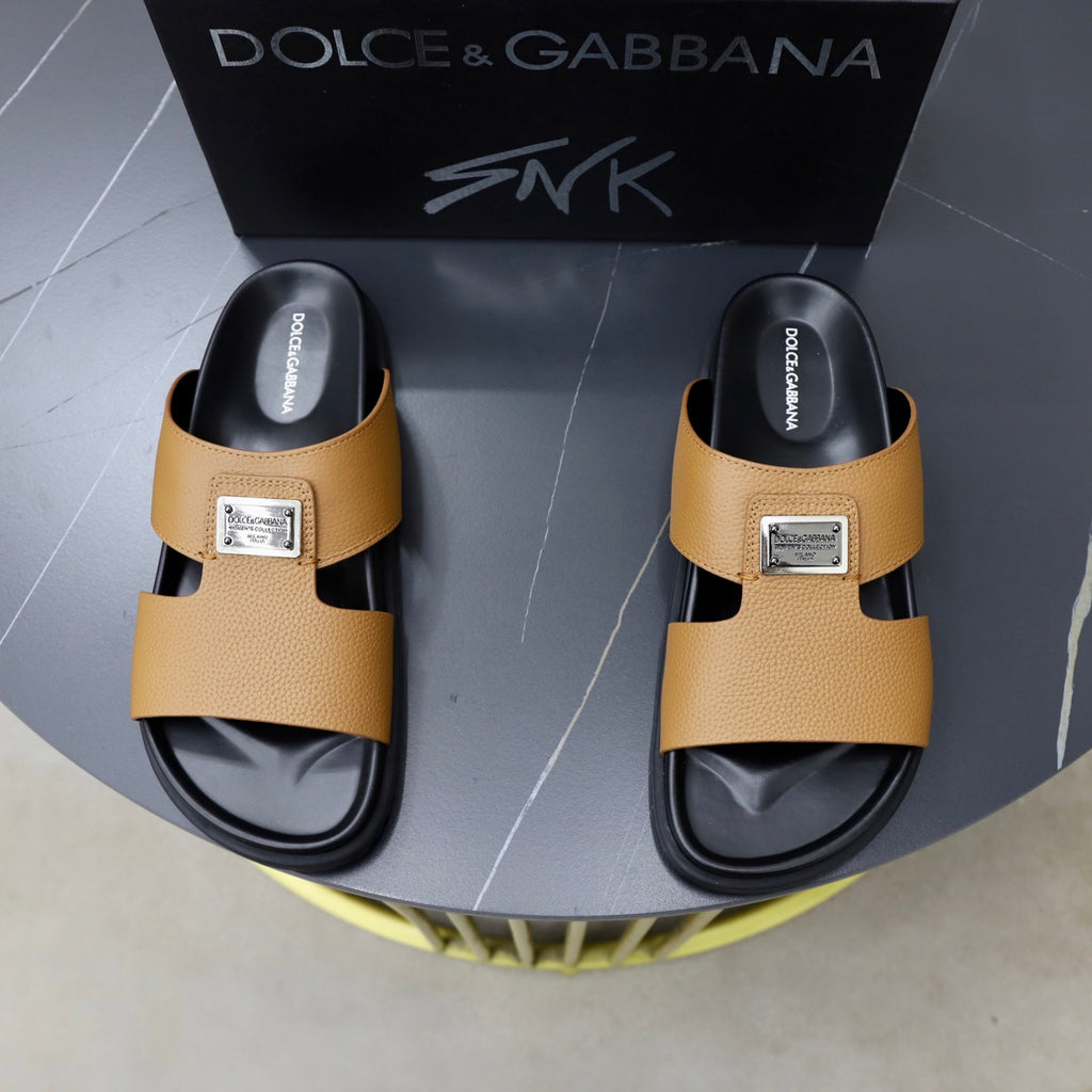 Dolce & Gabbana DG Men's Structured-Logo Slides in Leather