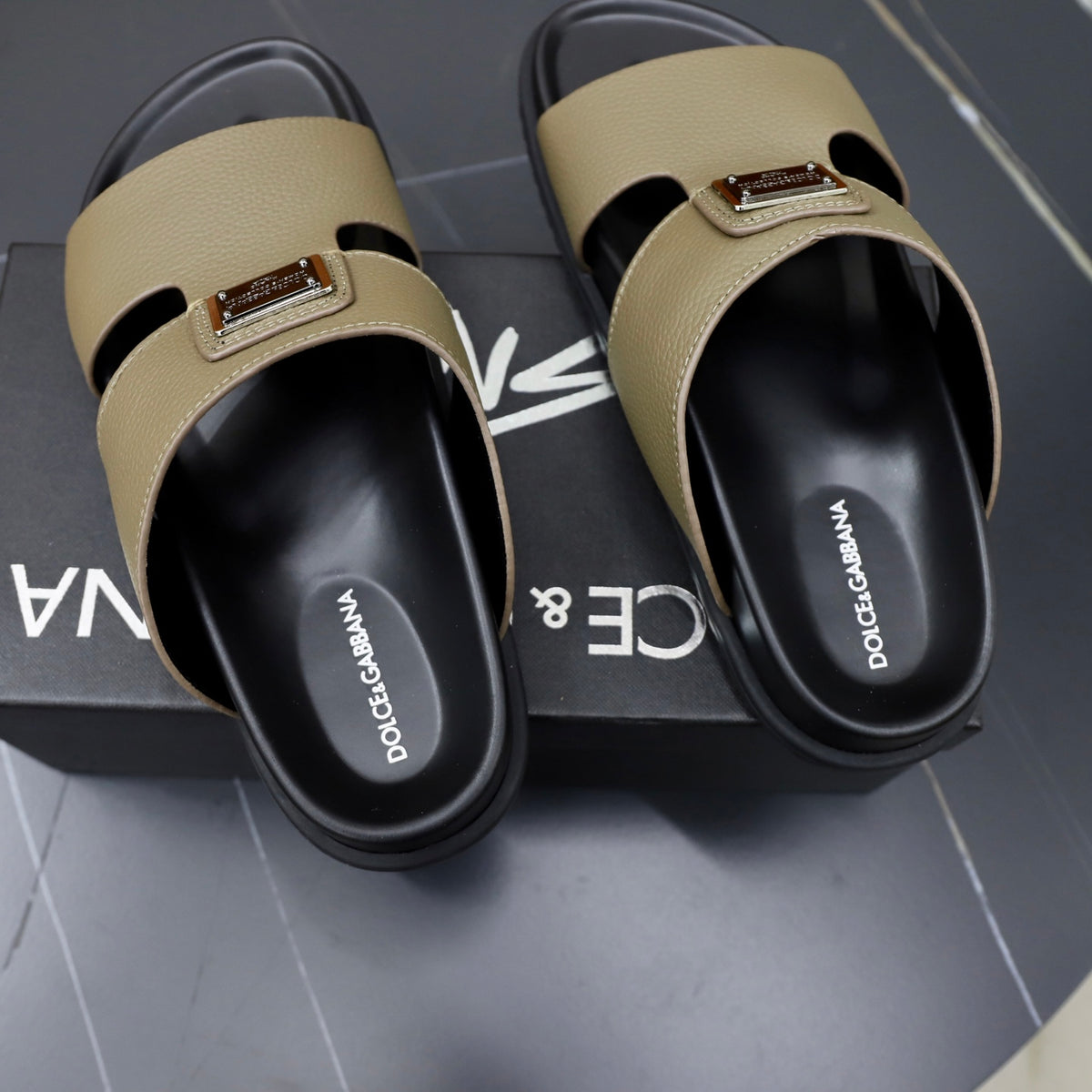 Dolce & Gabbana DG Men's Structured-Logo Slides in Leather