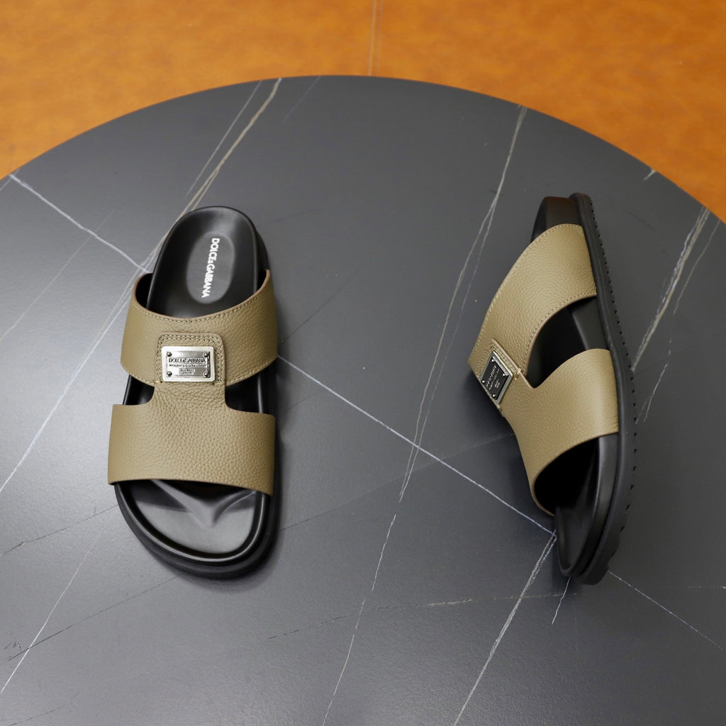 Dolce & Gabbana DG Men's Structured-Logo Slides in Leather